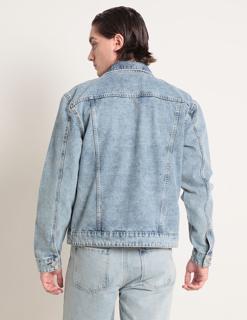 Chamarra denim con bolsillos para hombre 2