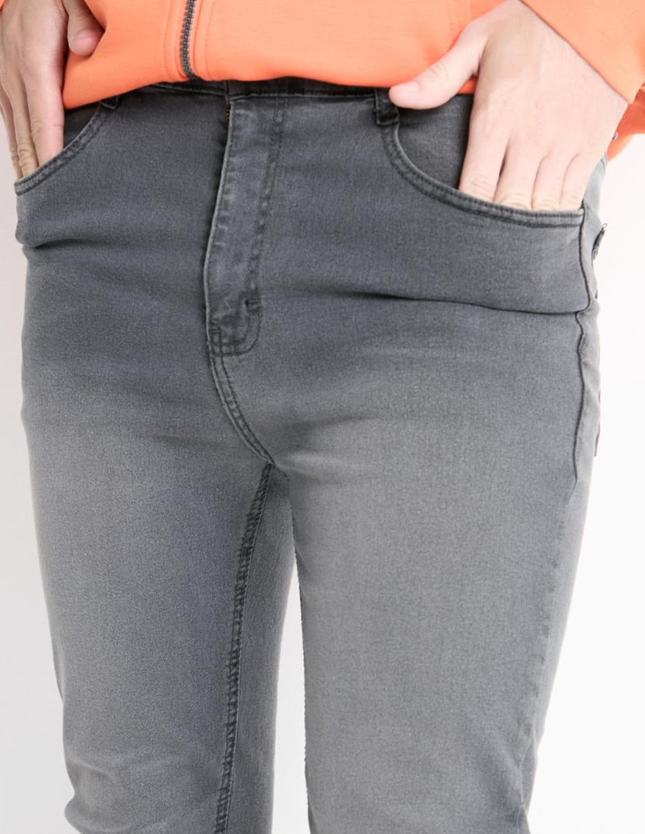 Jeans slim deslavado para hombre 4