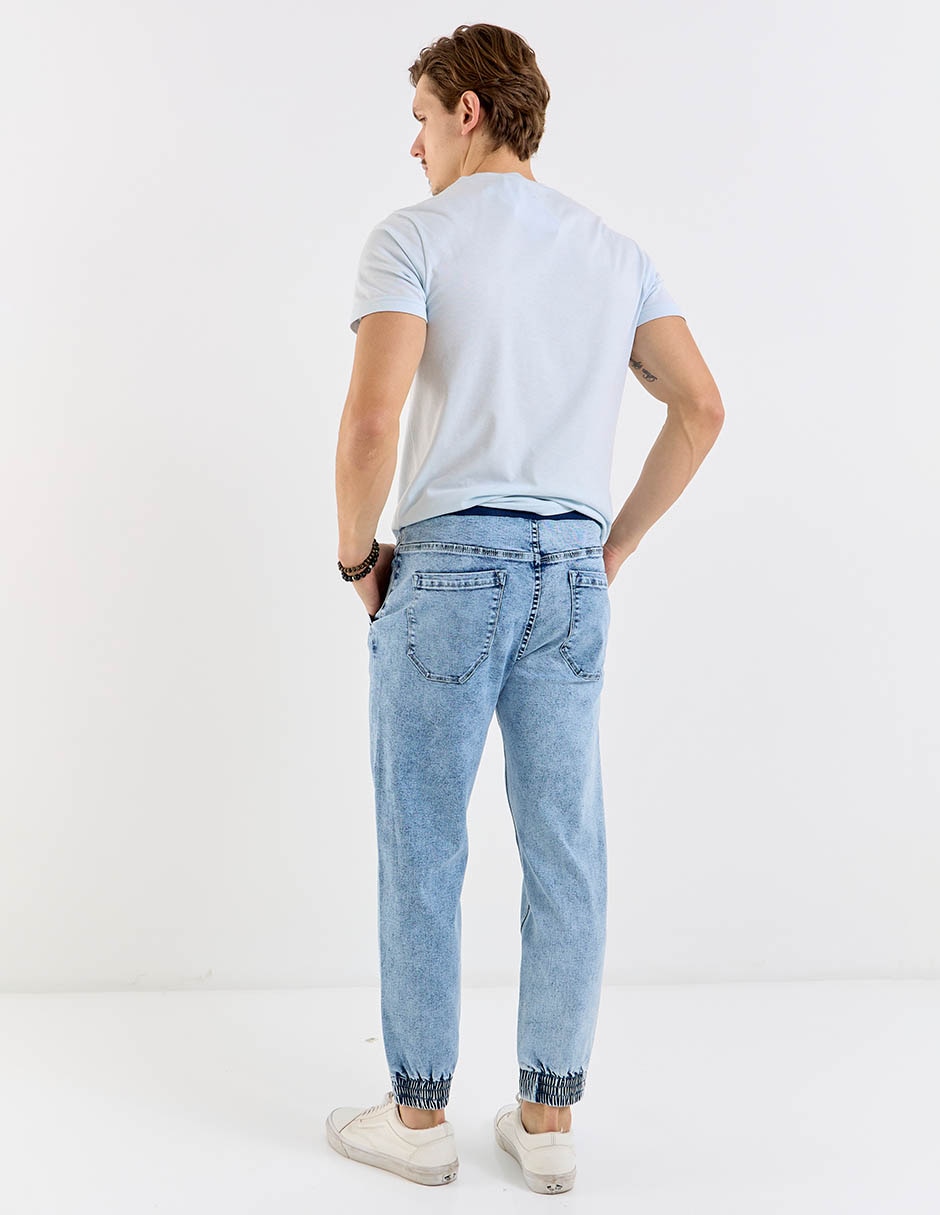 Jeans jogger slim deslavado para hombre 6
