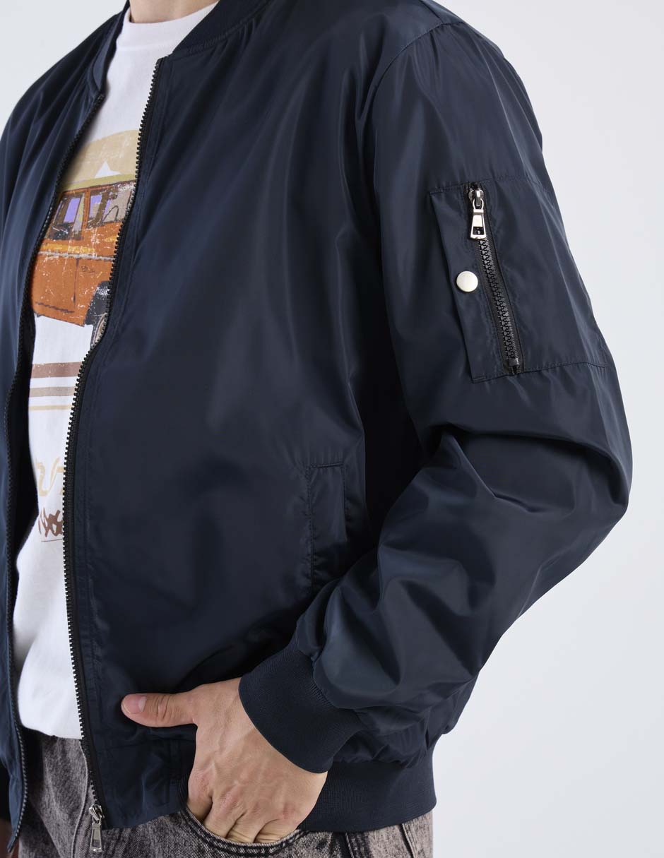 Chamarra bomber con bolsillos para hombre 5