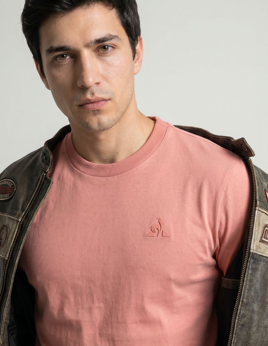 Playera Craking Eggs Basico cuello redondo para hombre